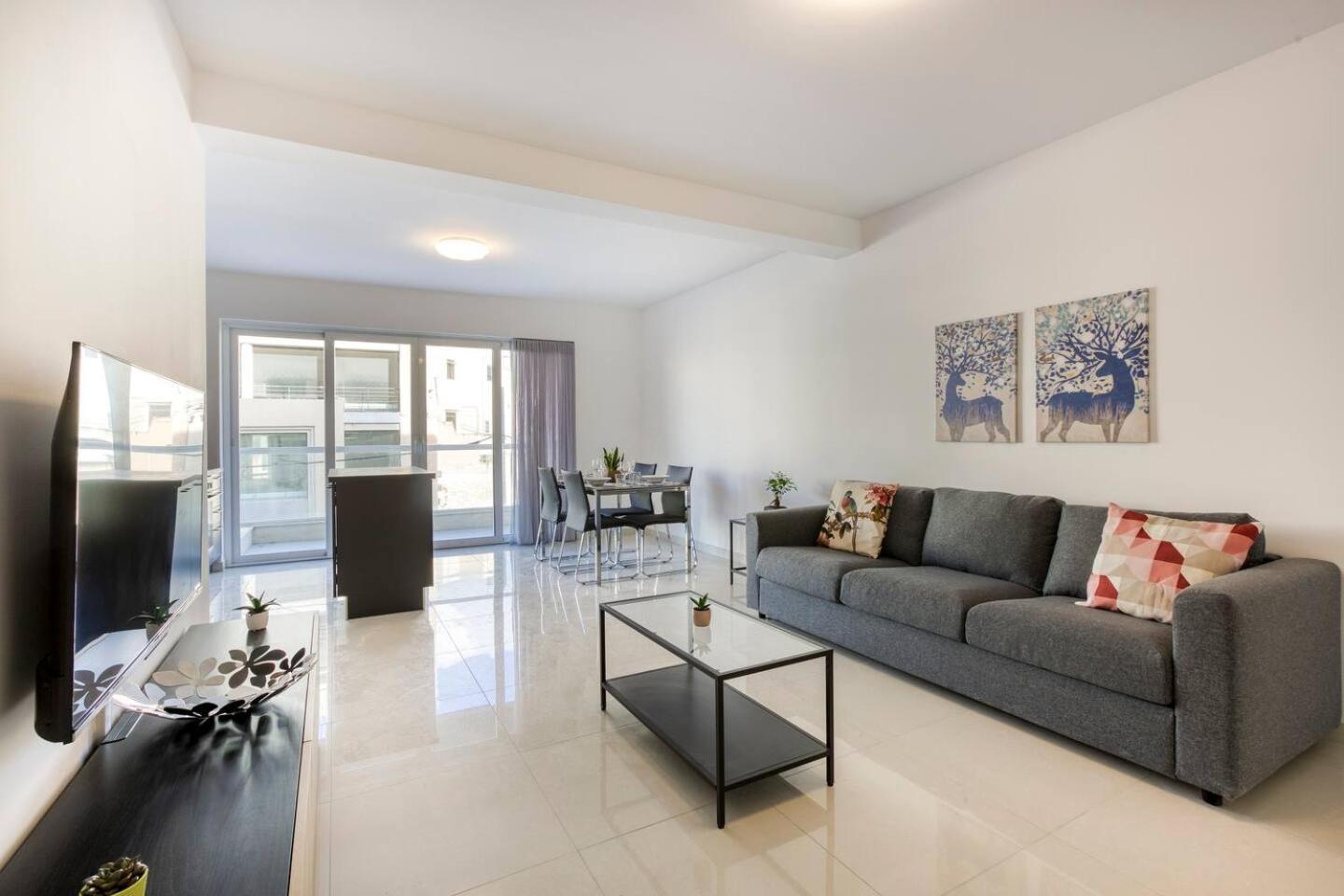Beautiful Modern Central 2Br Apt Ta Xbiex Luaran gambar