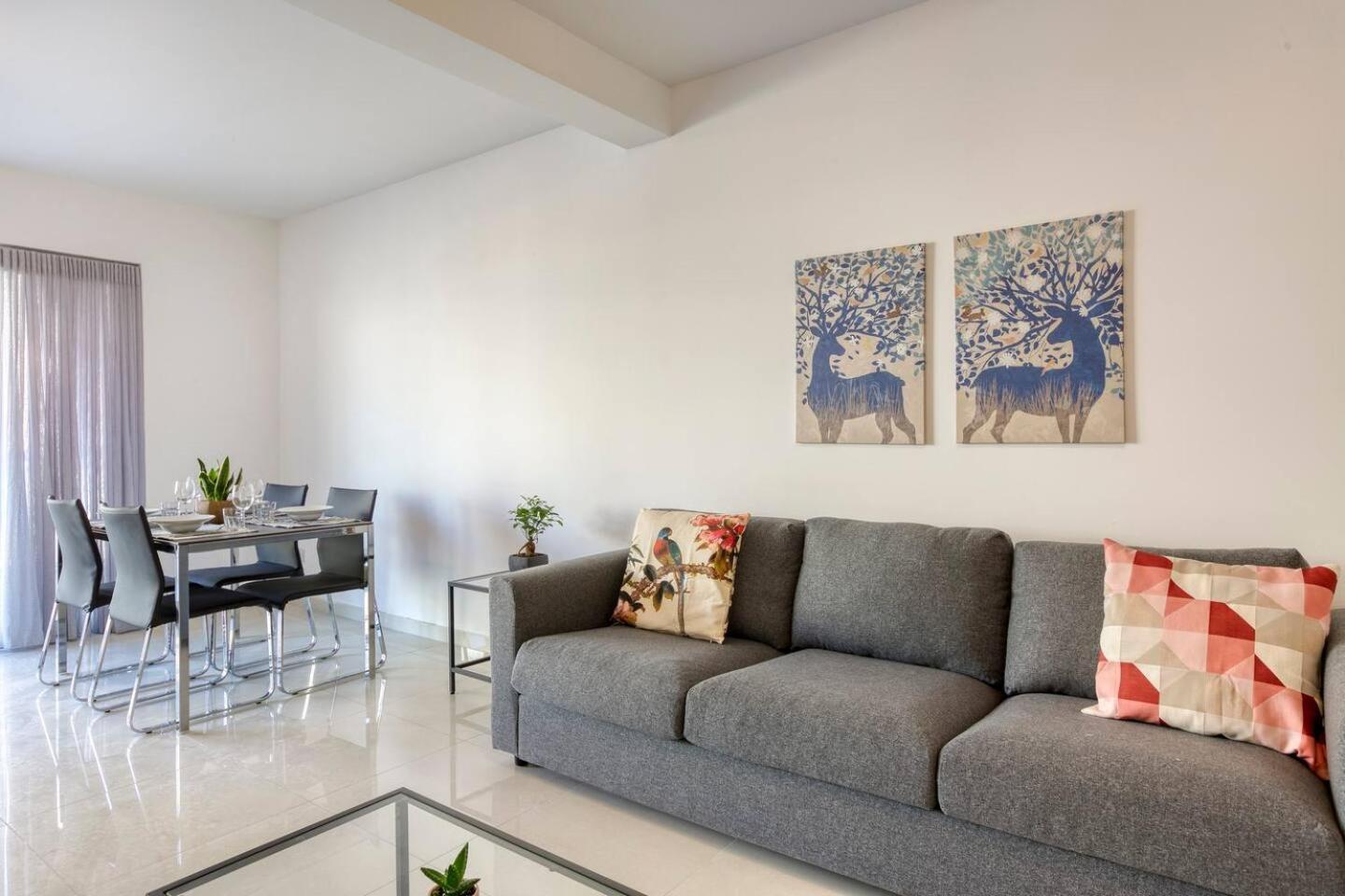 Beautiful Modern Central 2Br Apt Ta Xbiex Luaran gambar